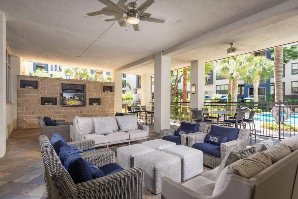 Modern Galleria Apt-Freeparking-Pool-Fast Wifi-Med Ctr Houston Exterior photo